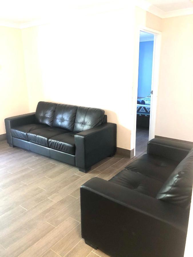 Bay Lodge دينهام المظهر الخارجي الصورة