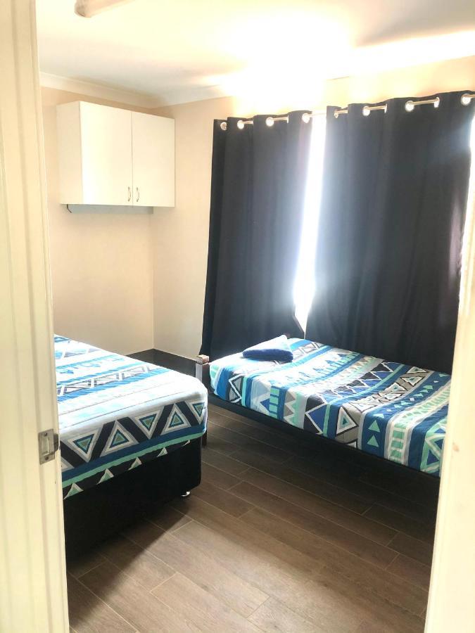 Bay Lodge دينهام المظهر الخارجي الصورة