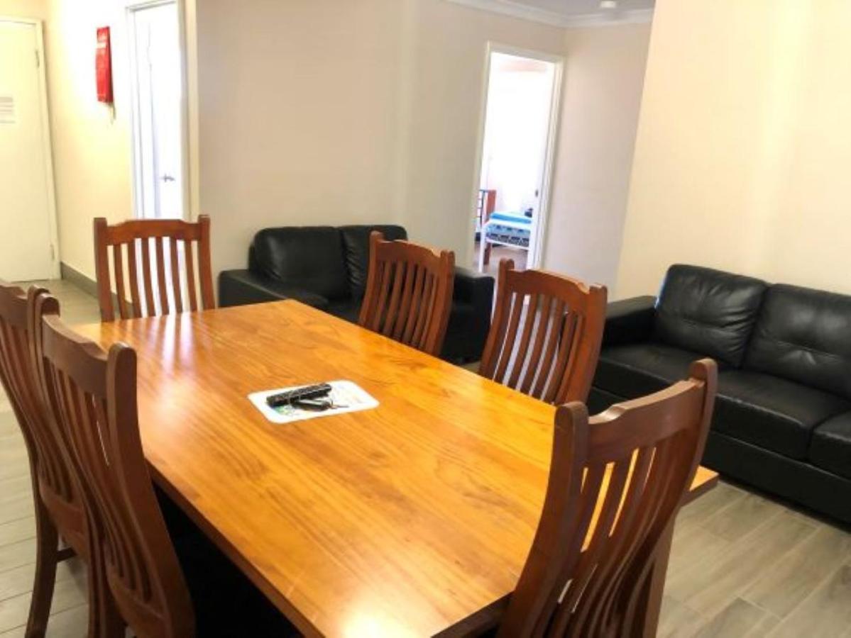 Bay Lodge دينهام المظهر الخارجي الصورة