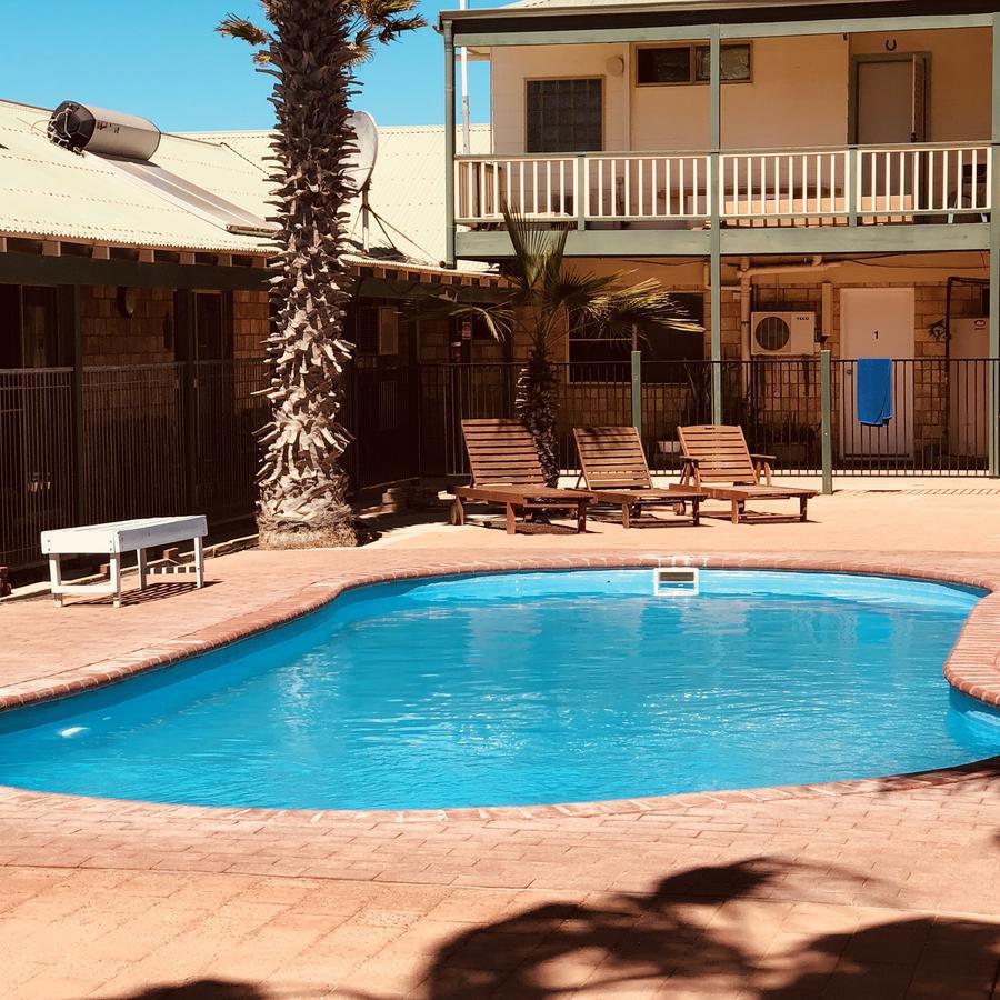 Bay Lodge دينهام المظهر الخارجي الصورة